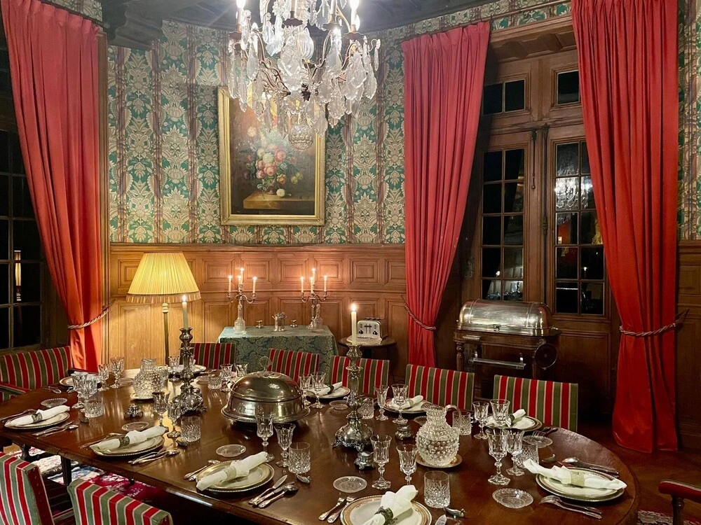 dîner dans un château