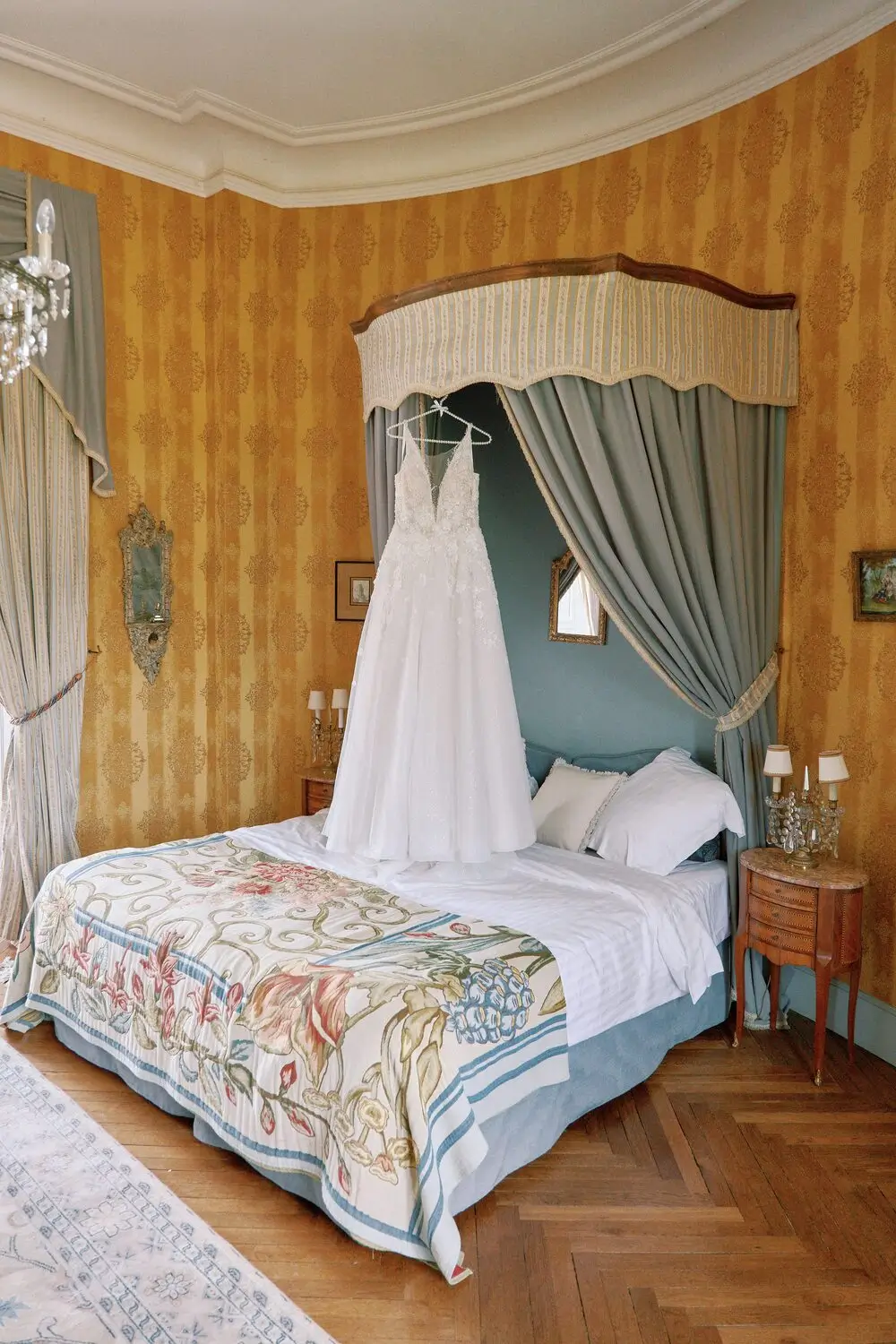 Photo du lit de la chambre de la Baronne Alquier
