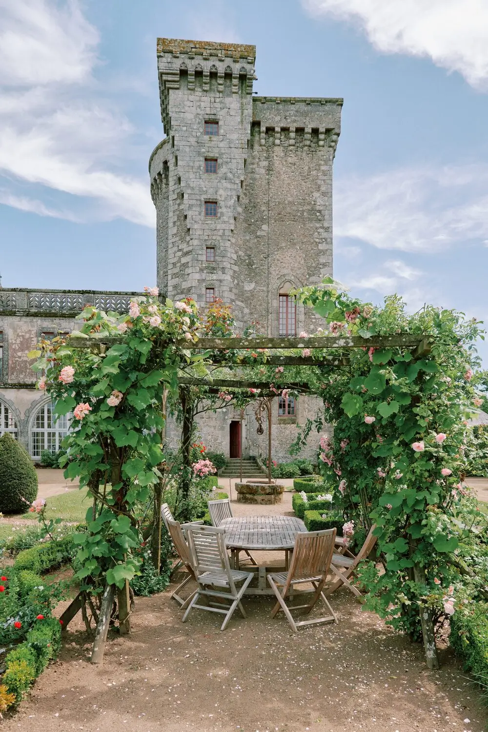 Photo de la cour du Donjon