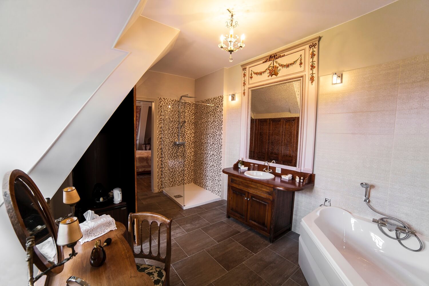 salle de bain chambre évéché
