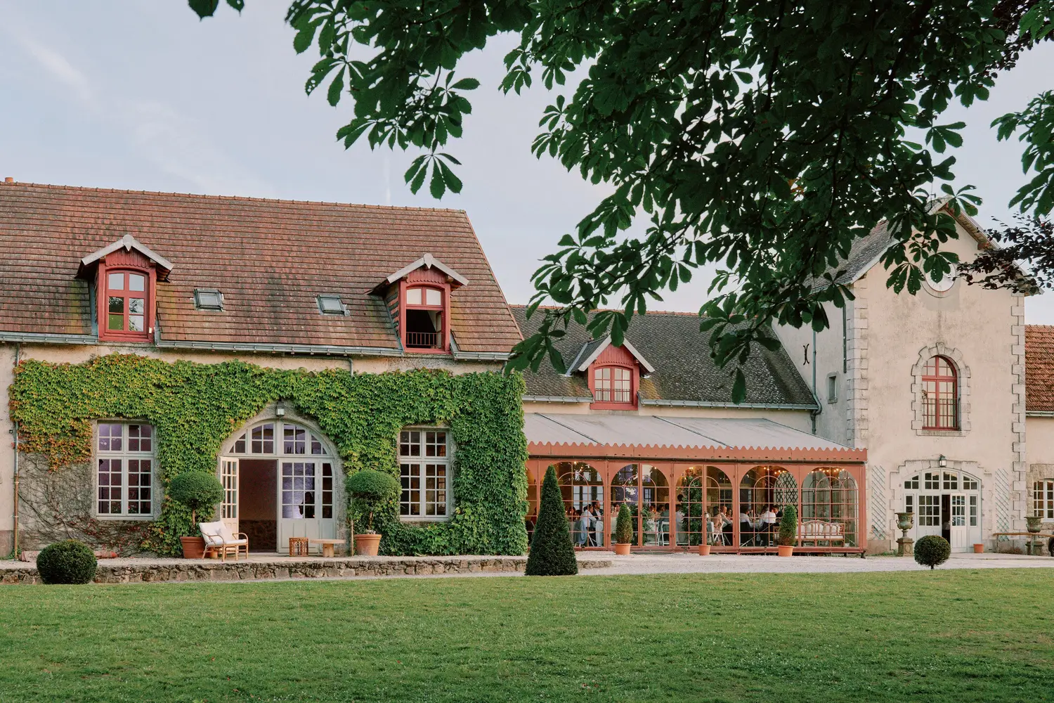 vue extérieure écuries du marquis